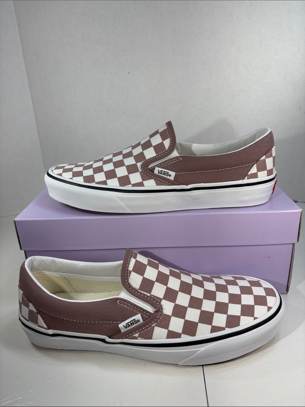 NWT Vans Classic Checkerboard Slip-Ons Women’s 8
